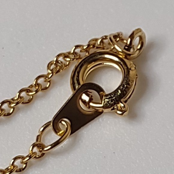 Vintage Small Leaf Shaped Pendant Necklace 18.5 Inches Long - Picture 10 of 15